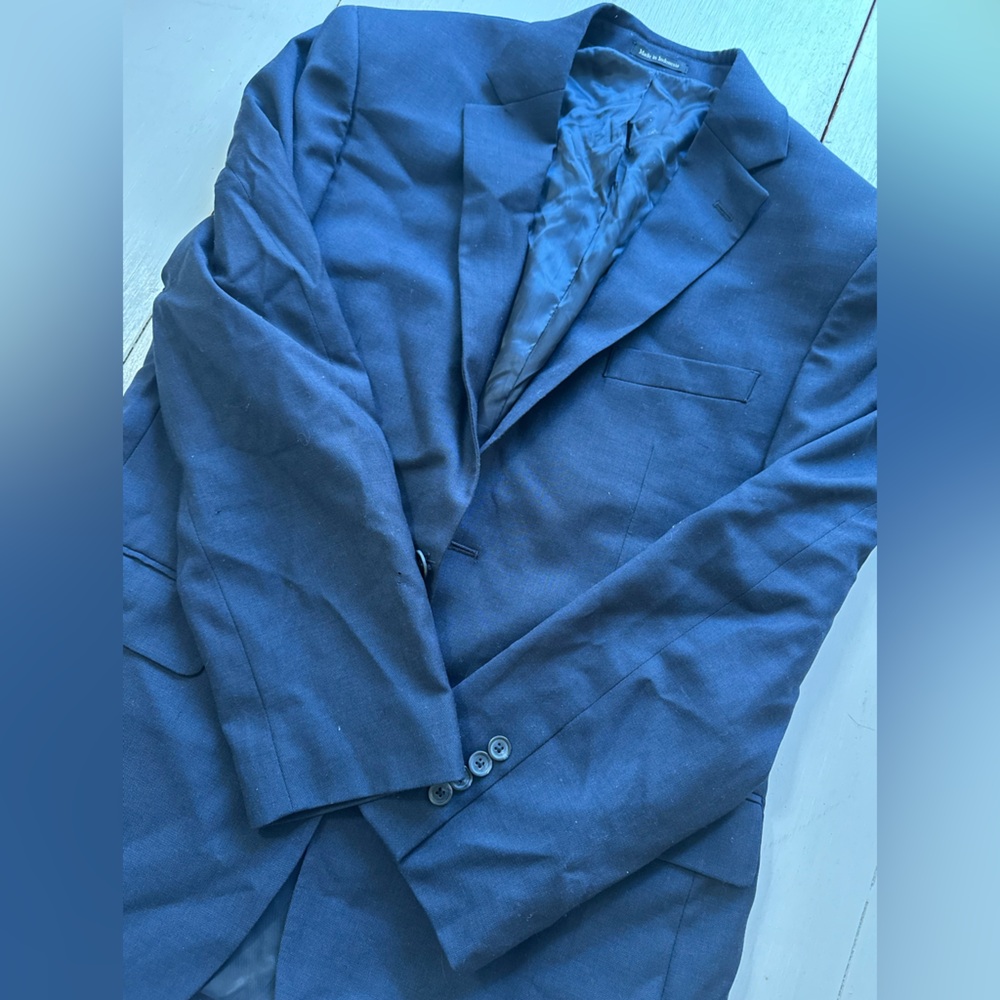 Men’s Warehouse navy blazer
